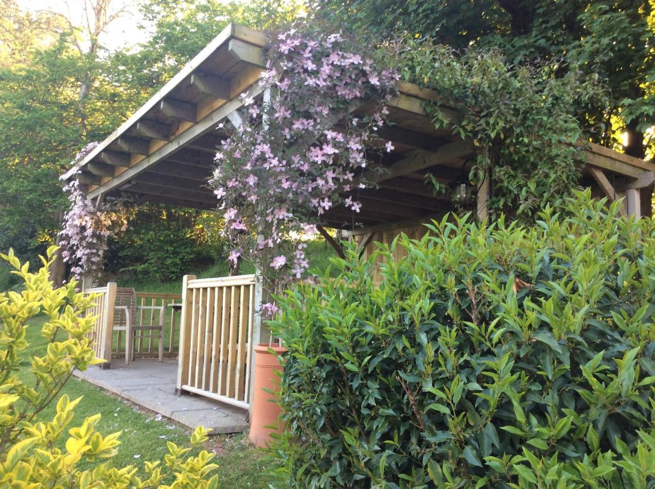 The Lodge Brecon B&B エクステリア 写真