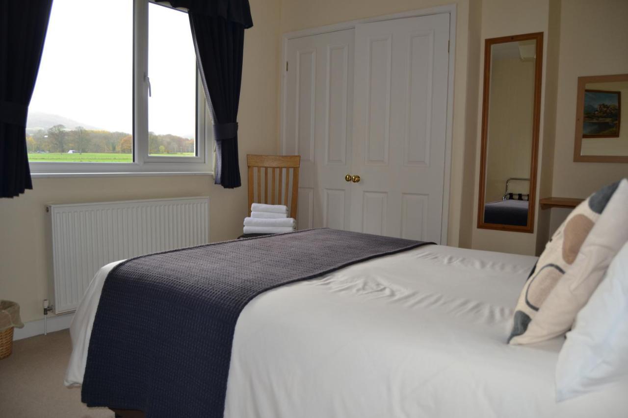 The Lodge Brecon B&B エクステリア 写真